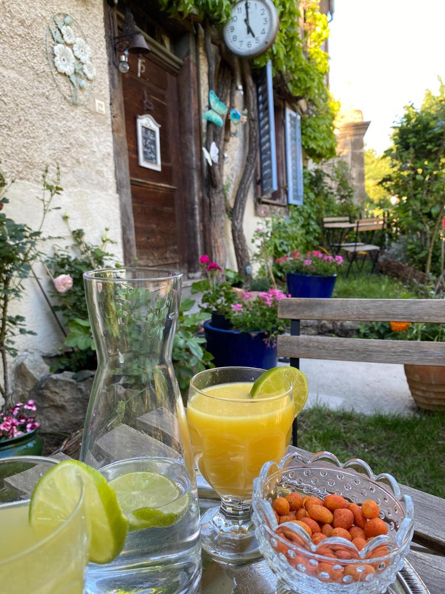B&B De Charme La Maison Des 5 Temps Ferrette Rom bilde